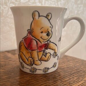 DISNEY Winnie the Pooh Daisy Chain Mug